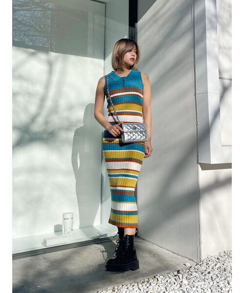 EVRIS（エヴリス）の「マルチボーダーロングニットワンピース（ワンピース・レディース・ブラック/ブルー・FREE）」の5枚目の写真