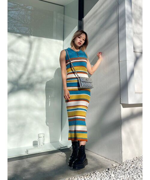 EVRIS（エヴリス）の「マルチボーダーロングニットワンピース（ワンピース・レディース・ブラック/ブルー・FREE）」の6枚目の写真