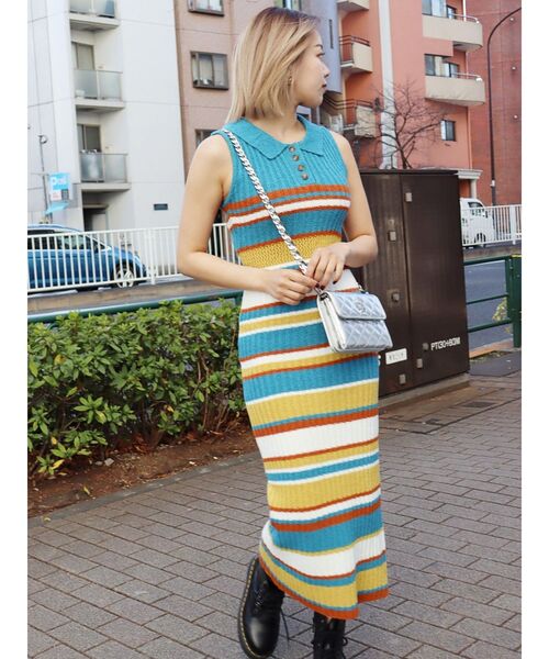 EVRIS（エヴリス）の「マルチボーダーロングニットワンピース（ワンピース・レディース・ブラック/ブルー・FREE）」の7枚目の写真