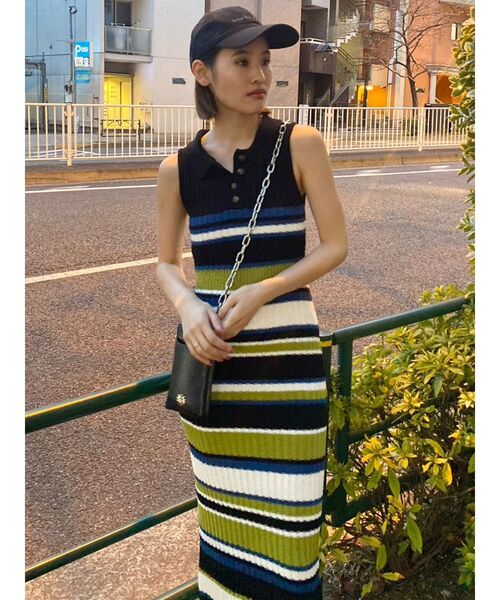 EVRIS（エヴリス）の「マルチボーダーロングニットワンピース（ワンピース・レディース・ブラック/ブルー・FREE）」の16枚目の写真