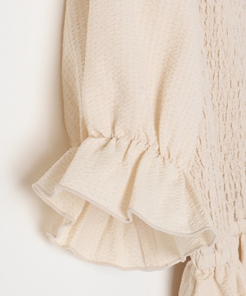 Honeys(ハニーズ)の「シャーリングワンピース(ワンピース・レディース・ライトベージュ/ブラック/ブルー・L/S/LL/M)」の20枚目の写真