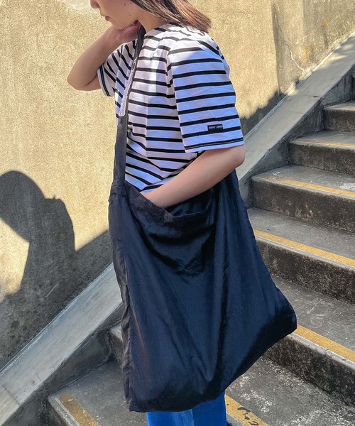 TICKETTOTHEMOON（チケットトゥザムーン）の「【 TICKET TO THE MOON / チケットトゥザムーン 】エコスーパーマーケットバッグ ナイロン パッカブル ショルダーバッグ TMSB ECOBAG CUR（ショルダーバッグ・レディース・ホワイト/ブラック/バーガンディー/ブラック系/ネイビー・FREE）」の18枚目の写真