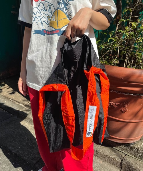 TICKETTOTHEMOON（チケットトゥザムーン）の「【 TICKET TO THE MOON / チケットトゥザムーン 】エコスーパーマーケットバッグ ナイロン パッカブル ショルダーバッグ TMSB ECOBAG CUR（ショルダーバッグ・レディース・ホワイト/ブラック/バーガンディー/ブラック系/ネイビー・FREE）」の21枚目の写真