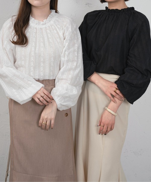 Ambre Ciel(アンブルシエル)の「花柄レースブラウス/【WEB/EC限定商品】(シャツ/ブラウス・レディース・ブラック/オフホワイト・FREE)」の7枚目の写真