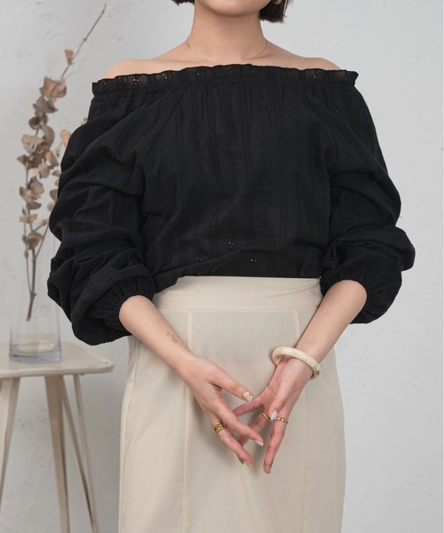 Ambre Ciel(アンブルシエル)の「花柄レースブラウス/【WEB/EC限定商品】(シャツ/ブラウス・レディース・ブラック/オフホワイト・FREE)」の8枚目の写真