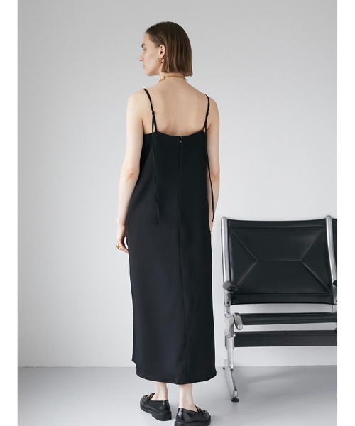 LA PEAU DE GEM（ラポドゥジェム）の「【LA PEAU DE GEM】ファスナースリットロングキャミワンピース（ワンピース・レディース・オフホワイト/オリーブ/ブラック・FREE）」の11枚目の写真