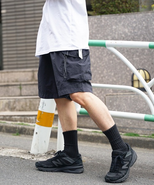 and wander（アンドワンダー）の「and wander/アンドワンダー oversized cargo short pants ショーツ（カーゴパンツ・メンズ・ブラック/オリーブ・M/L/XL）」の8枚目の写真