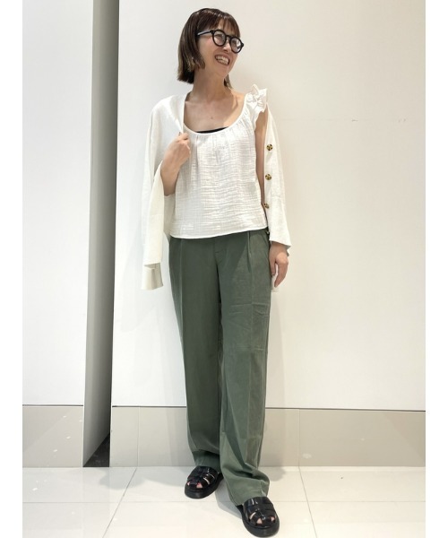 GAP（ギャップ）の「リネン混 ボーイフレンドカーディガン（カーディガン/ボレロ・レディース・ブラック/ベージュ/ホワイト・XS/S/M/L/XL/XXS）」の5枚目の写真