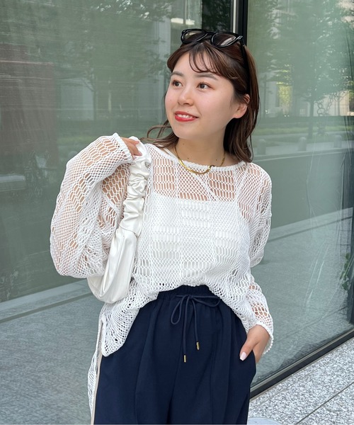 prose verse(プロズヴェール)の「パッチワークメッシュプルオーバー(ニット/セーター・レディース・オフホワイト/ブラック・MEDIUM)」の2枚目の写真