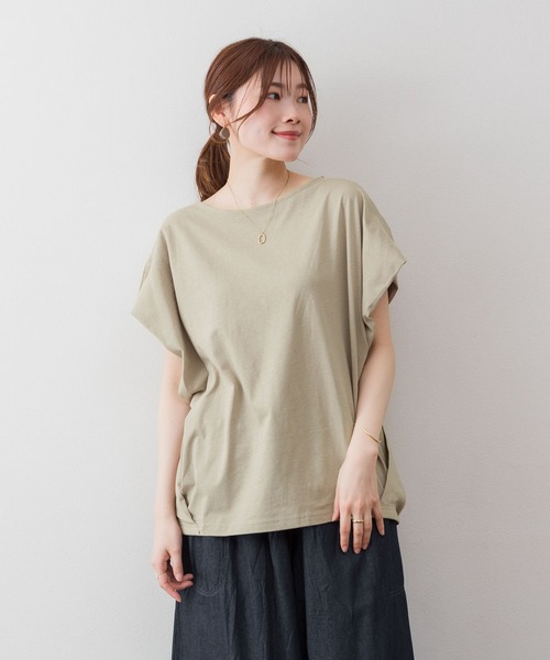 atONE（アットワン）の「atONE ショルダータックフレンチスリーブカットソー（Tシャツ/カットソー・レディース・グレイッシュベージュ/テラコッタ/ネイビー/ブラック/ホワイト・M-L/4L～5L/LL～3L）」の5枚目の写真