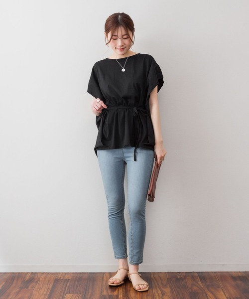 atONE（アットワン）の「atONE ショルダータックフレンチスリーブカットソー（Tシャツ/カットソー・レディース・グレイッシュベージュ/テラコッタ/ネイビー/ブラック/ホワイト・M-L/4L～5L/LL～3L）」の11枚目の写真