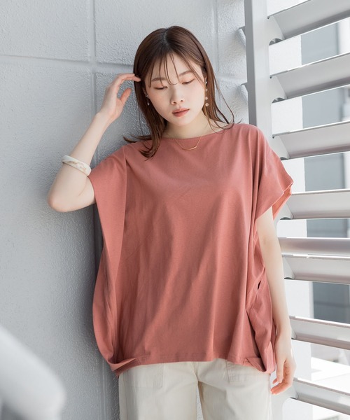 atONE（アットワン）の「atONE ショルダータックフレンチスリーブカットソー（Tシャツ/カットソー・レディース・グレイッシュベージュ/テラコッタ/ネイビー/ブラック/ホワイト・M-L/4L～5L/LL～3L）」の18枚目の写真