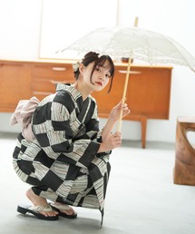 utatane（ウタタネ）の「浴衣3点セット 綿麻 レトロ黒の縞々市松（浴衣）」