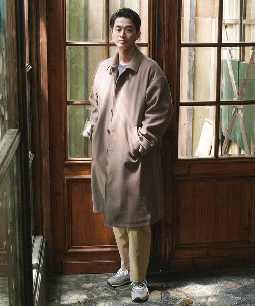 BAYFLOW（ベイフロー）の「WOOLYTEC / ウーリーテック ワイドステンカラーコート（ステンカラーコート・メンズ・グレイッシュベージュ/ブラック・MEDIUM/LARGE）」の4枚目の写真