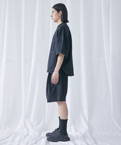 PUBLIC TOKYO(パブリックトウキョウ)の「スーピマスウェットビッグルーズTEE(スウェット・メンズ・ブラック/グレー・1/2)」の14枚目の写真