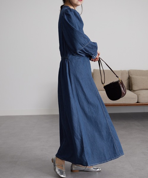 RANAN（ラナン）の「配色ステッチデニムシャツワンピース（ワンピース・レディース・ブルー/ブラック・L/LL/M）」の5枚目の写真