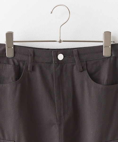 Chick(チック)の「ストリングギャザーカーゴスカート(スカート・レディース・オリーブ/ブラック・L/S/M)」の9枚目の写真