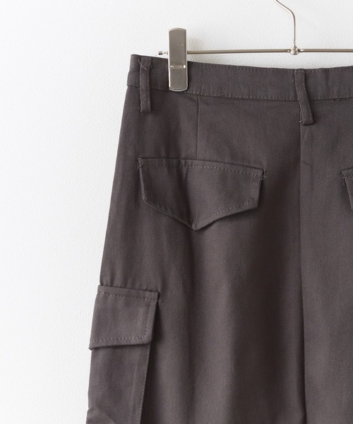 Chick(チック)の「ストリングギャザーカーゴスカート(スカート・レディース・オリーブ/ブラック・L/S/M)」の13枚目の写真