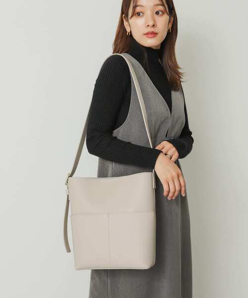 SENSE OF PLACE by URBAN RESEARCH（センスオブプレイスバイアーバンリサーチ）の「アウトポケットショルダーバッグ（ショルダーバッグ・レディース・ブラック/ブラウン/ライトベージュ・ONE）」の19枚目の写真