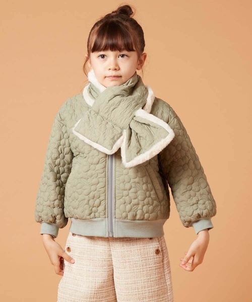 a.v.v（アーヴェヴェ）の「[KIDS]【2WAY】フラワーキルトリバーシブルマフラー（マフラー・キッズ・ブラック/カーキ/ライトブルー・120）」の14枚目の写真
