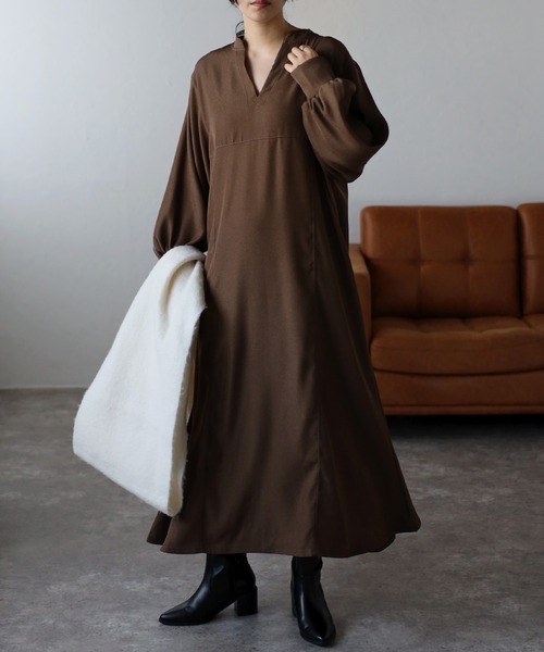 amini（アミニ）の「【2023 A/W】ボリューム袖フレアワンピース（ワンピース・レディース・ブラック/ブラウン/アイボリー・MEDIUM）」の3枚目の写真