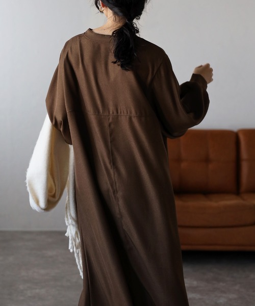 amini（アミニ）の「【2023 A/W】ボリューム袖フレアワンピース（ワンピース・レディース・ブラック/ブラウン/アイボリー・MEDIUM）」の13枚目の写真