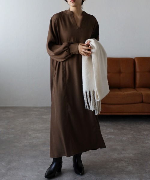 amini（アミニ）の「【2023 A/W】ボリューム袖フレアワンピース（ワンピース・レディース・ブラック/ブラウン/アイボリー・MEDIUM）」の14枚目の写真