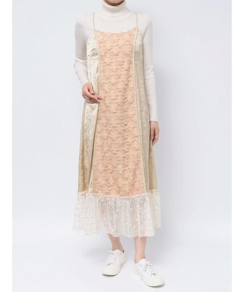 merry jenny（メリージェニー）の「sparklyキャミワンピース（ワンピース・レディース・ブラック/アイボリー/ベージュ・FREE）」の5枚目の写真