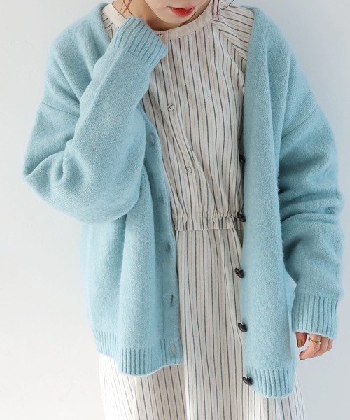 Crisp（クリスプ）の「オーバーソフトニットカーディガン（カーディガン/ボレロ・レディース・ブルー/ブラウン/イエロー/チャコールグレー/ピンク/アイボリー・FREE）」の13枚目の写真