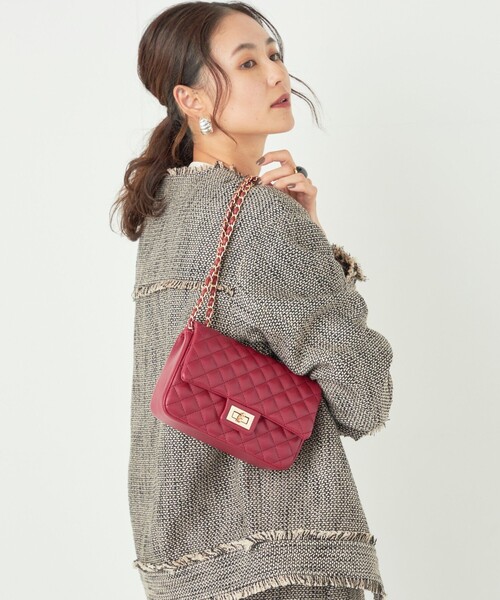SHIPS Colors（シップス カラーズ）の「SHIPS Colors:キルティング チェーン バッグ◇（ショルダーバッグ・レディース・レッド/ブラック/キャメル/クリーム/ベージュ/シルバー/ブラウン/ワイン・ONE SIZE）」の9枚目の写真
