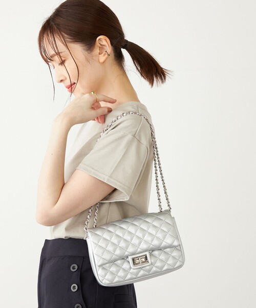 SHIPS Colors（シップス カラーズ）の「SHIPS Colors:キルティング チェーン バッグ◇（ショルダーバッグ・レディース・レッド/ブラック/キャメル/クリーム/ベージュ/シルバー/ブラウン/ワイン・ONE SIZE）」の20枚目の写真