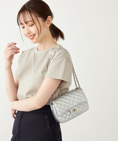 SHIPS Colors（シップス カラーズ）の「SHIPS Colors:キルティング チェーン バッグ◇（ショルダーバッグ・レディース・レッド/ブラック/キャメル/クリーム/ベージュ/シルバー/ブラウン/ワイン・ONE SIZE）」の21枚目の写真