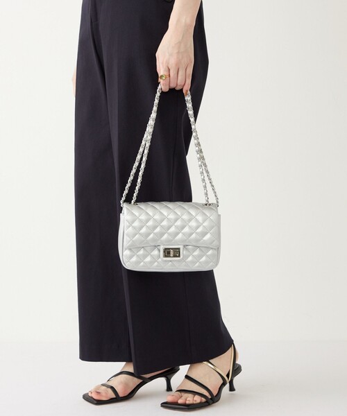 SHIPS Colors（シップス カラーズ）の「SHIPS Colors:キルティング チェーン バッグ◇（ショルダーバッグ・レディース・レッド/ブラック/キャメル/クリーム/ベージュ/シルバー/ブラウン/ワイン・ONE SIZE）」の22枚目の写真