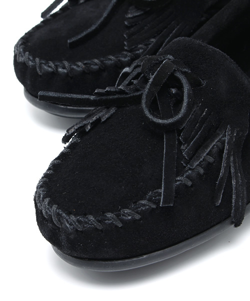 Minnetonka(ミネトンカ)の「モカシンシューズ(モカシン/デッキシューズ・レディース・ブラック・5/6/7/5.5/6.5/7.5)」の5枚目の写真