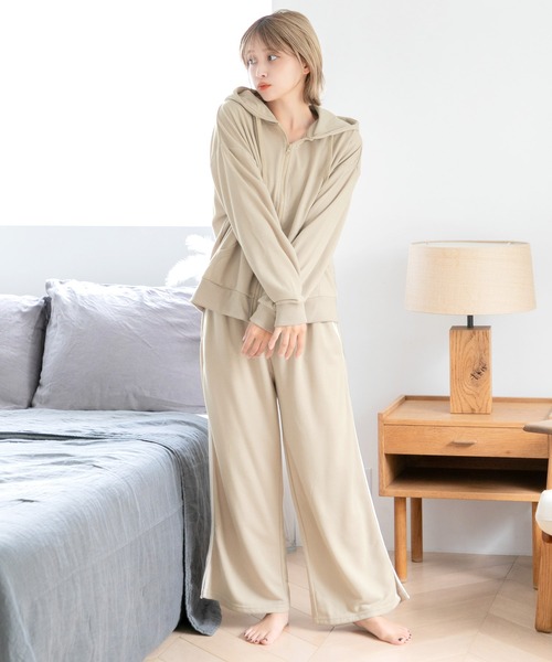 Dita（ディータ）の「ベーシック無地裏毛ZIPパーカー(単品販売)（ルームウェア/パジャマ・レディース・ブラック/ベージュ/ブルーグレー・L/M）」の18枚目の写真