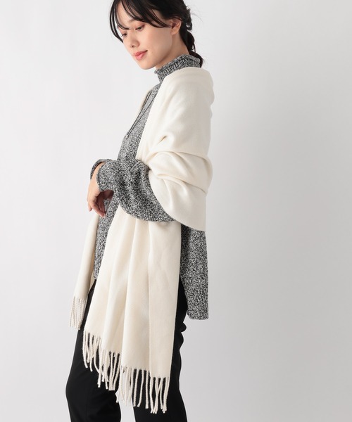 GLOBAL WORK（グローバルワーク）の「※静電軽減無地ストール/704773（ストール/ショール・レディース・オレンジ/ブラック/グレー/アイボリー/ブルー/ベージュ/ブラック系・FREE）」の2枚目の写真