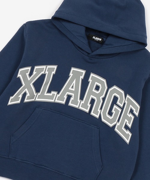 XLARGE KIDS（エクストララージキッズ）の「デカロゴパーカー