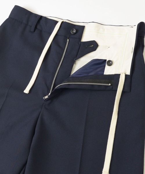 HOLIDAY（ホリデイ）の「WOOL DRAWSTRINGS WIDE SLACKS ウールドリーストリングスワイドスラックス（スラックス・レディース・ダークネイビー・ONE SIZE）」の4枚目の写真