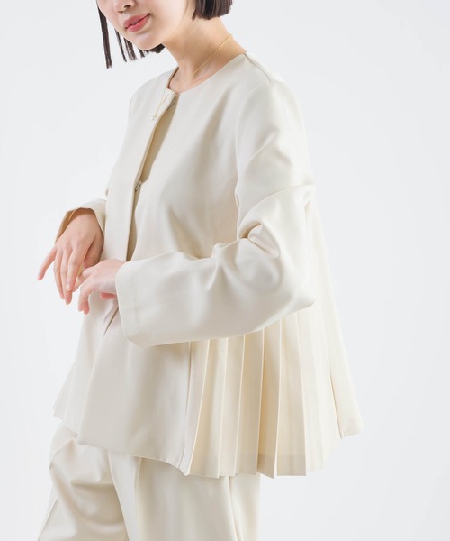 PICCIN(ピッチン)の「【セットアップ可能】ツインクロスノーカラージャケット(スーツジャケット・レディース・ベージュ/ブラック・M/L)」の8枚目の写真