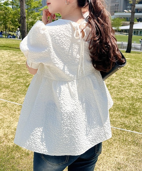 セール】エンボスふくれフラワージャガード バックリボンパフスリーブ