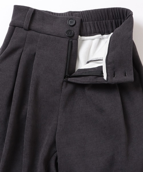 DAYRA(デイラ)の「裏起毛ハイウエストダブルボタンタックワイドパンツ(その他パンツ・レディース・ブラック/グレー/アイボリー・R/N/J/P/H/E/F/I/O)」の15枚目の写真