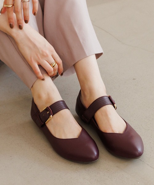 卑弥呼（ヒミコ）の「【卑弥呼】2WAYベルトデザインパンプス/643311（パンプス・レディース・ブラウン/ブラック/アイボリー/グリーン/ネイビー/ピンク/グレー/ベージュ/ライトグレー/キャメル/レッド/ブルー・22.0cm/23.0cm/24.0cm/25.5cm/22.5cm/23.5cm/24.5cm/25.0cm/26.0cm/26.5cm/21.5cm）」の12枚目の写真