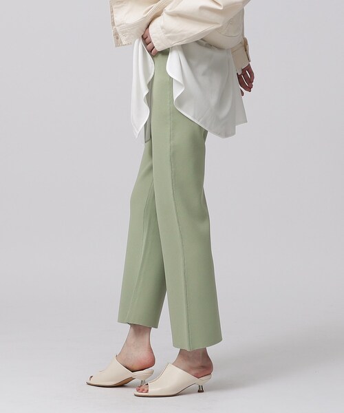 GALLEST（ギャレスト）の「クロップドフレアニットパンツ（その他パンツ・レディース・カーキ/ブラック/アイボリー・38）」の12枚目の写真