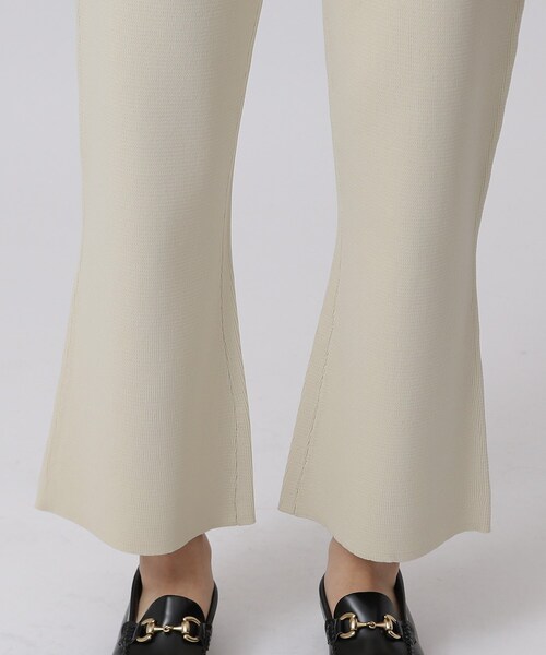 GALLEST（ギャレスト）の「クロップドフレアニットパンツ（その他パンツ・レディース・カーキ/ブラック/アイボリー・38）」の18枚目の写真