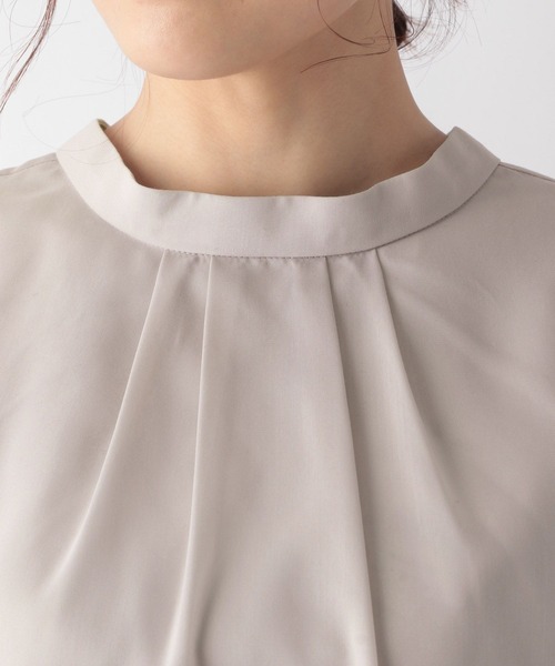 GLOBAL WORK（グローバルワーク）の「2WAYスタンドネックブラウス/MATINEE LINE/994004（シャツ/ブラウス・レディース・ライトベージュ/オフホワイト/ブラック・LARGE/MEDIUM）」の9枚目の写真