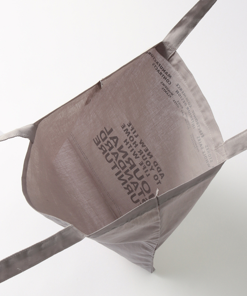 journal standard Furniture （ジャーナルスタンダードファニチャー）の「JSF TOTE　トートバッグ（トートバッグ・レディース・ブルー/チャコールグレー/ブラック/イエロー/オレンジ/ベージュ/ピンク/ホワイト・FREE）」の13枚目の写真