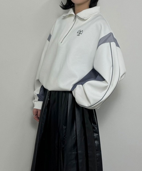 NICOLE CLUB(ニコル クラブ)の「異素材配色ハーフZIPプルオーバー/ポンチ(Tシャツ/カットソー・レディース・ブラック/オフホワイト/トップグレー・FREE)」の2枚目の写真