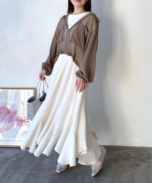 mysty woman(ミスティウーマン)の「シャーリングエスカルゴスカート 110672(スカート・レディース・アイボリー/ブラック/ライトグリーン/モカ・FREE)」の22枚目の写真