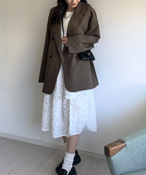 Silly(シリー)の「【ゆるっとシルエットで抜け感プラス】オーバーサイズシンプルジャケット(テーラードジャケット・レディース・ブラウン/ブラック/アイボリー・MEDIUM/LARGE)」の9枚目の写真