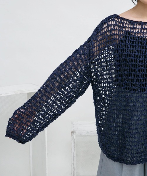 KBF（ケイビーエフ）の「スラブメッシュニットプルオーバー（ニット/セーター・レディース・ネイビー/アイボリー/ライトブルー・ONE）」の12枚目の写真